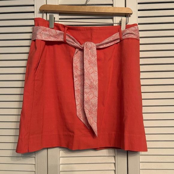 🍁🍁 Beautiful coral skirt with shorts underneath ( skort) size 8 - Picture 3 of 9
